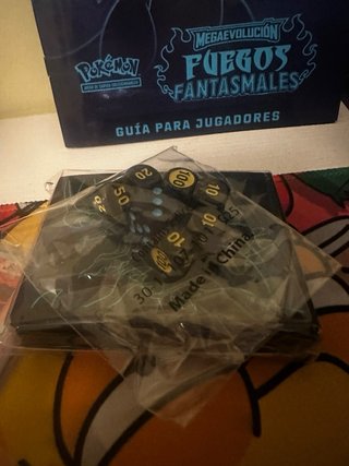 Caja Entrenador Élite Pokémon Fuego Fantasmal
