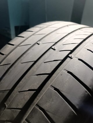 Kumho 285/40ZR22 110Y Neumático