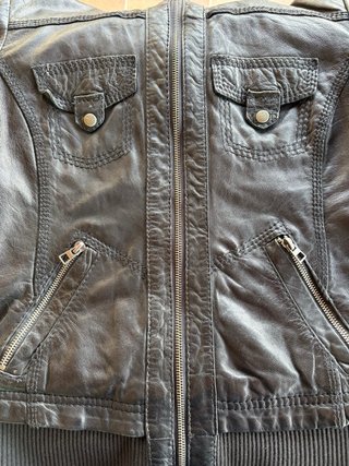 Cazadora de piel Bershka