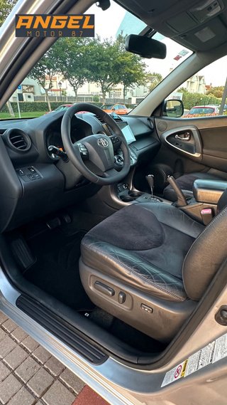 Toyota RAV4 4X4