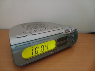 Despertador Sony ICF-C273 Radio FM/AM