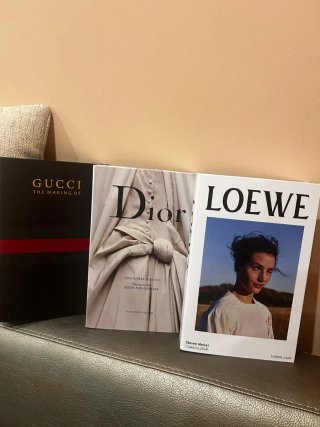 3 Livros de Moda: Gucci, Dior, Loewe