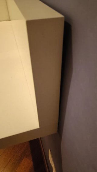 Escritorio flotante blanco