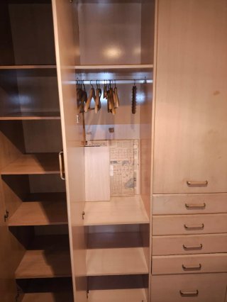 Armario modular grande de madera