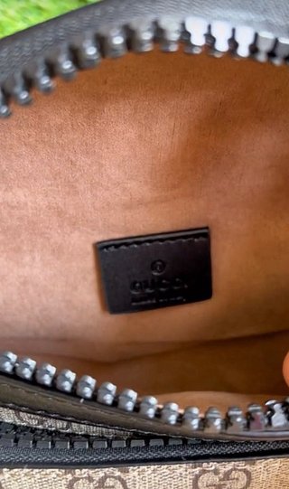 Riñonera Gucci Beige y Negra