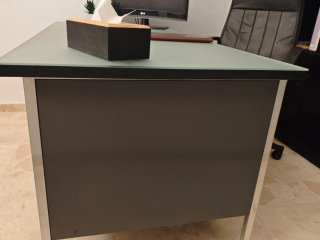 Mesa de oficina cristal y metal