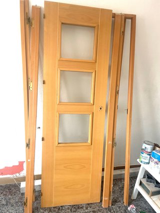 Puerta haya con 3 cristales