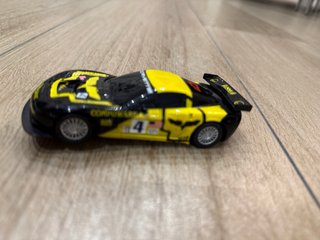 Scalextric Compact Fire Wheels 1:43 con 4 mandos