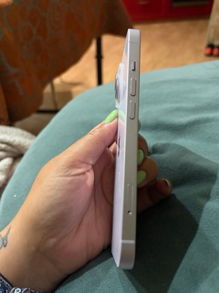 Iphone 14 118 gb Con su caja  Y dos fundas
