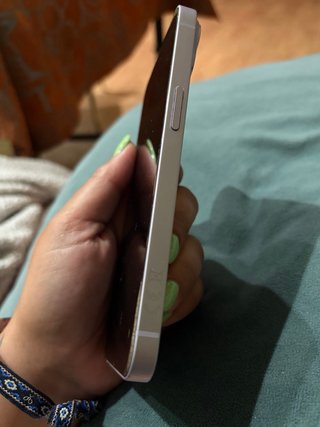 Iphone 14 118 gb Con su caja  Y dos fundas