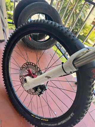 URGE Bicicleta Enduro Negra