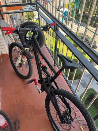 URGE Bicicleta Enduro Negra
