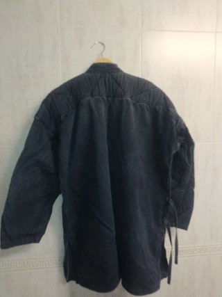 Uniforme Ninja Talla 5.  Nuevo cuesta 150€ .