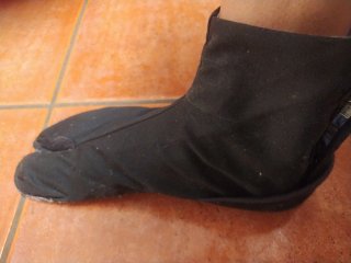 Uniforme Ninja Talla 5.  Nuevo cuesta 150€ .