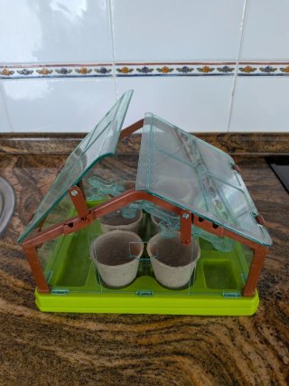 Invernadero para semilleros