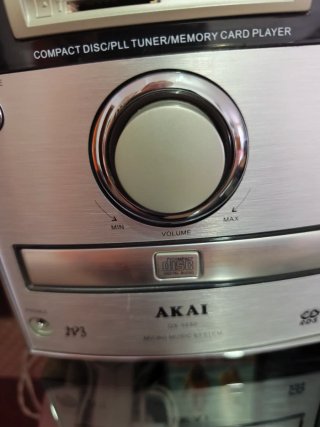 Mini cadena Akai QX-5550