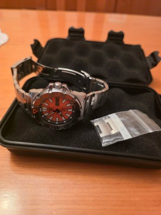Seiko Baby Monster Automático 100M