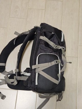 Zaino fotografico Amazon Basics trekking