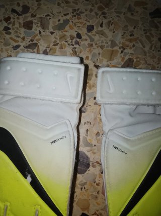 Guantes de portero Nike