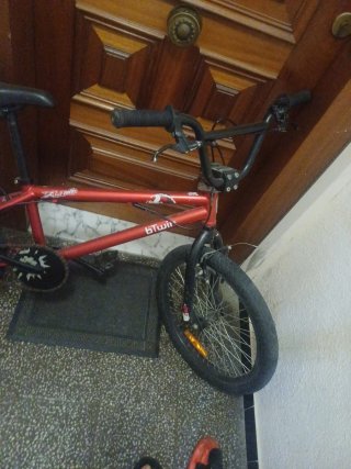Bicicleta BMX Roja
