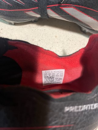 Botas de fútbol Adidas Predator Negras/Rojas