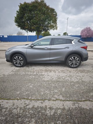 Infiniti QX30 2019