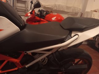 KTM 390 - Protección anticaídas