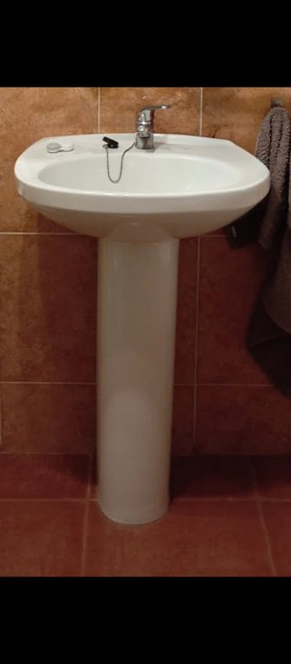 Lavabo de baño de cerámica blanco