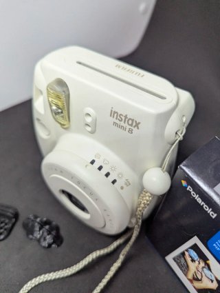 Fujifilm Instax Mini 8 + accessori