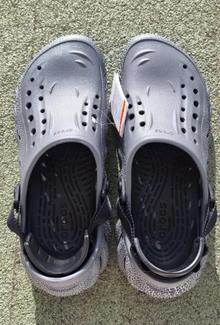 Crocs Echo Crackle Clog Gris