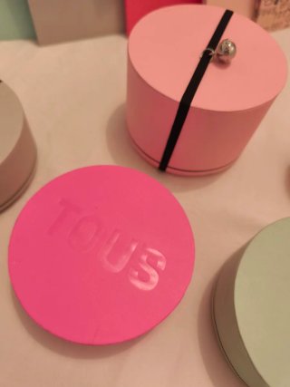 Cajas y Bolsas Tous
