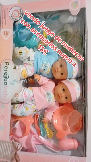 Juego de muñecas con accesorios 15€