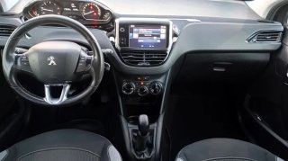 Peugeot 208 2016