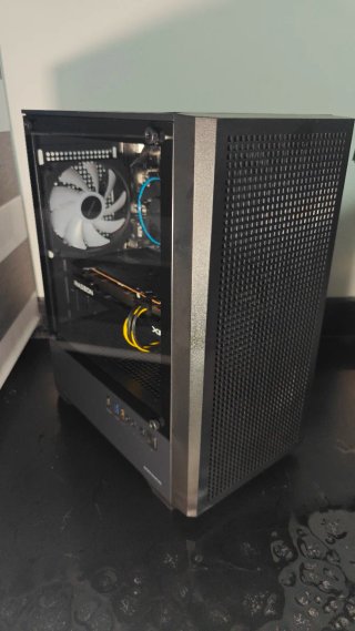 PC GAMING - Intel i5 12400F + RX 6600