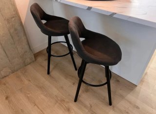2 Sedie alte ideali per la barra