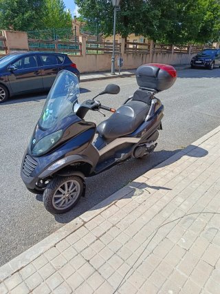 Piaggio MP3 400 - ITV 2027