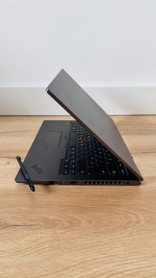 LENONO THINKPAD X1 YOGA 16RAM/i5/256SSD/14” WIN11