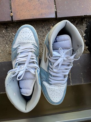 Jordan 1 High Hyper Royal