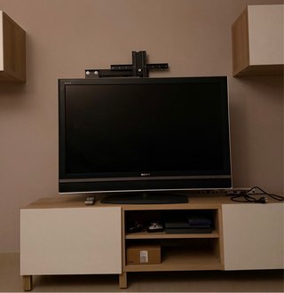 Sony Bravia LCD TV con múltiples conexiones