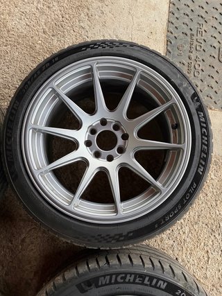 Llantas Japan Racing JR11
