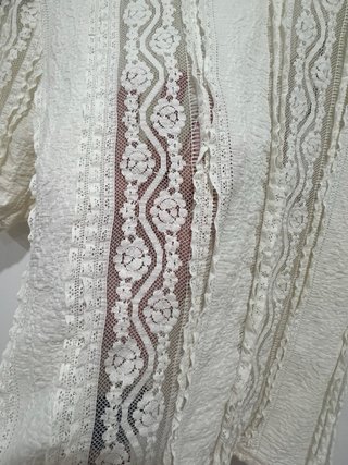 Camiseta Mango Encaje Manga Corta Talla M