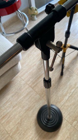 Soporte de micrófono ajustable