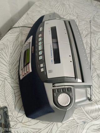 Radio CD Aiwa CSD-EL50 Cassette Doble.