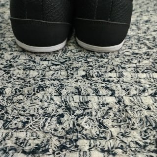 Zapatillas Adidas Negras y Blancas