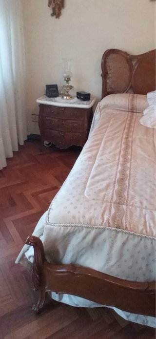 Cama clásica madera maciza y ratán
