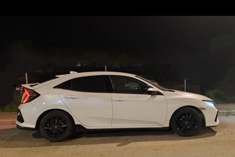 Honda Civic 2021 - foto 1