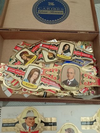 Lote Vitolas y Sellos Antiguos