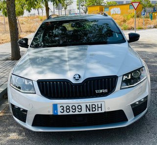 Skoda Octavia Combi 2.0 TSI 220cv DSG RS