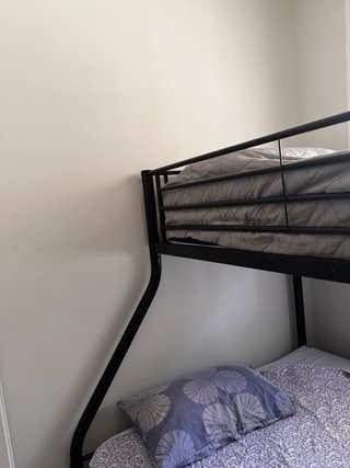 Litera para 3 personas con escaleras