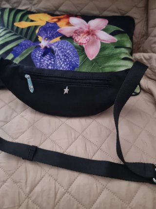 Bolso Riñonera Mugler Negro Minimalista